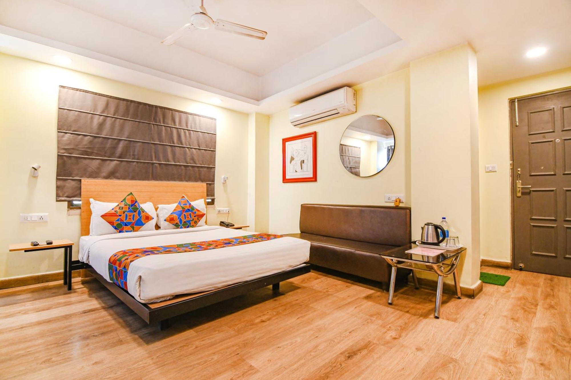 Hotel Super Townhouse Suncitel Near Kolkata Airport à Dum Dum Extérieur photo