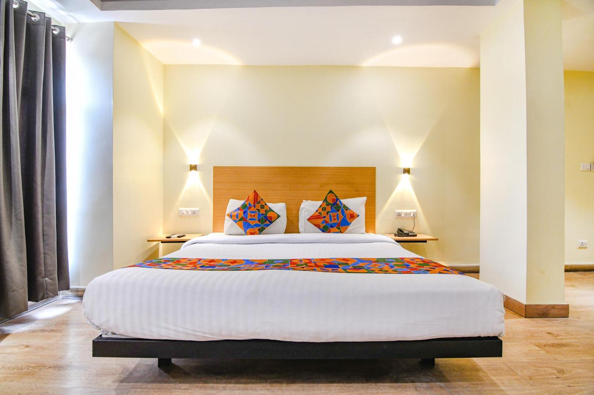 Hotel Super Townhouse Suncitel Near Kolkata Airport à Dum Dum Extérieur photo