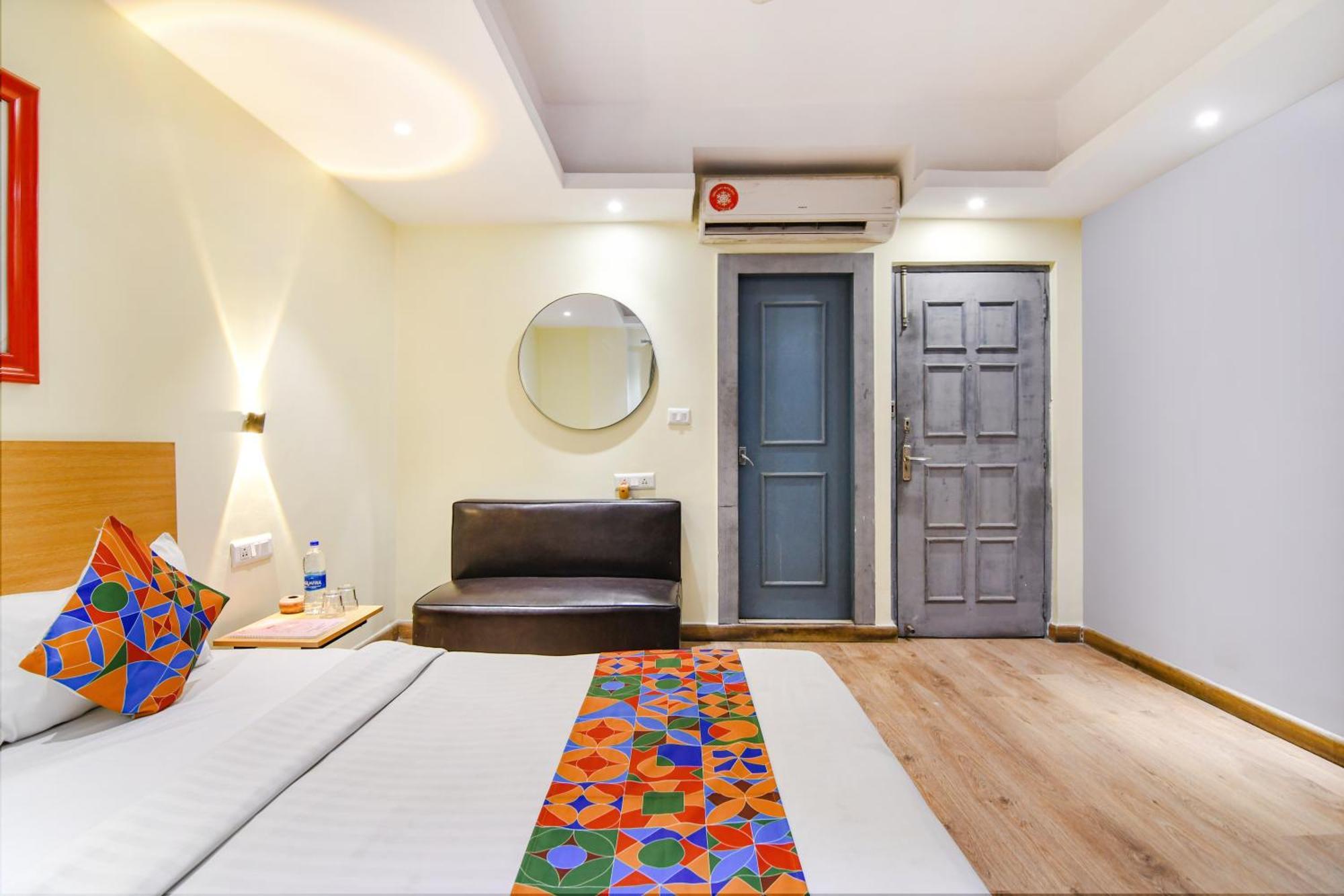 Hotel Super Townhouse Suncitel Near Kolkata Airport à Dum Dum Extérieur photo