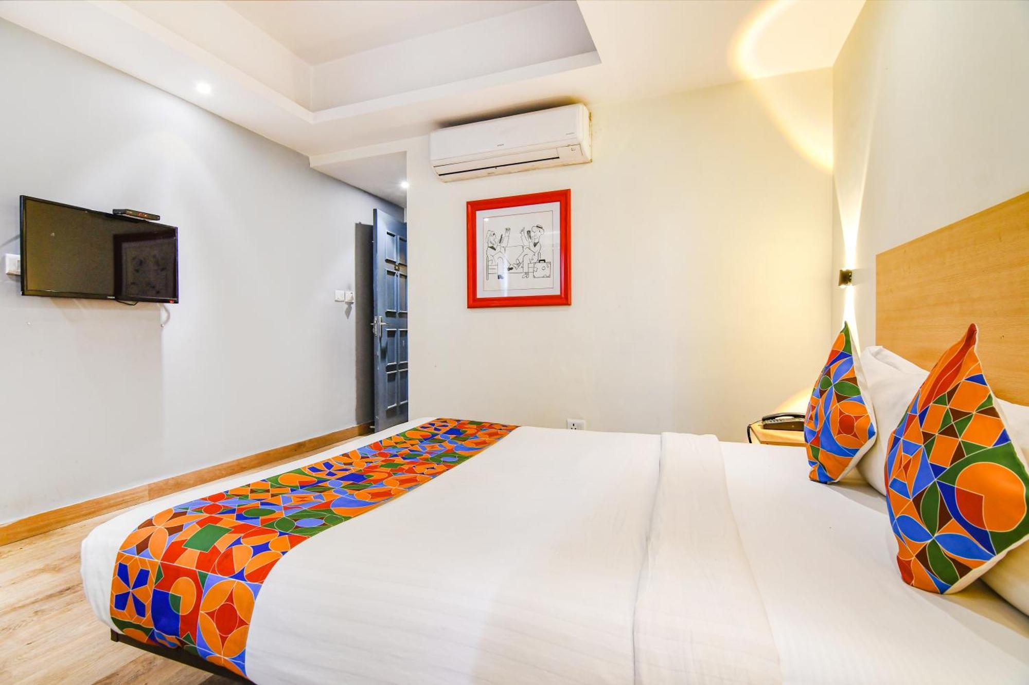 Hotel Super Townhouse Suncitel Near Kolkata Airport à Dum Dum Extérieur photo