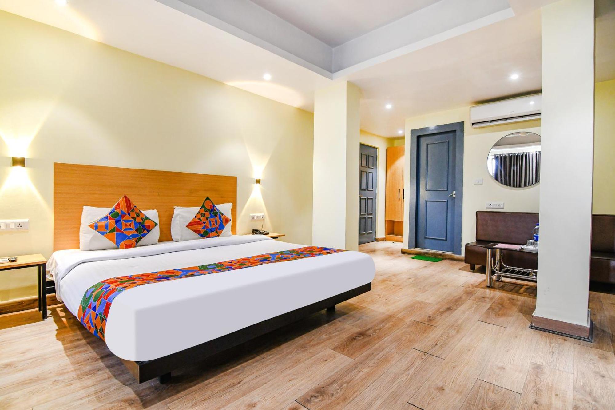 Hotel Super Townhouse Suncitel Near Kolkata Airport à Dum Dum Extérieur photo