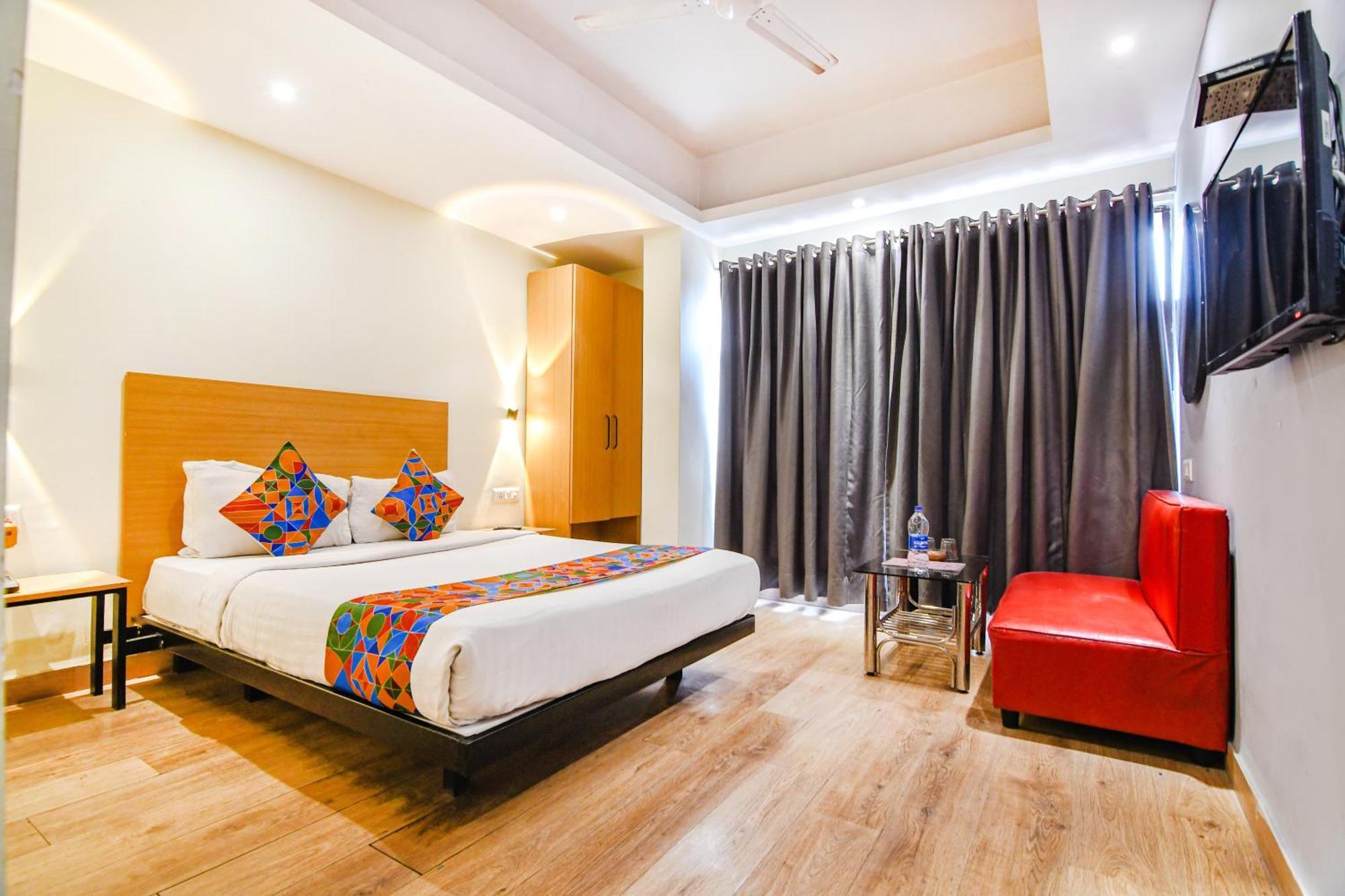 Hotel Super Townhouse Suncitel Near Kolkata Airport à Dum Dum Extérieur photo