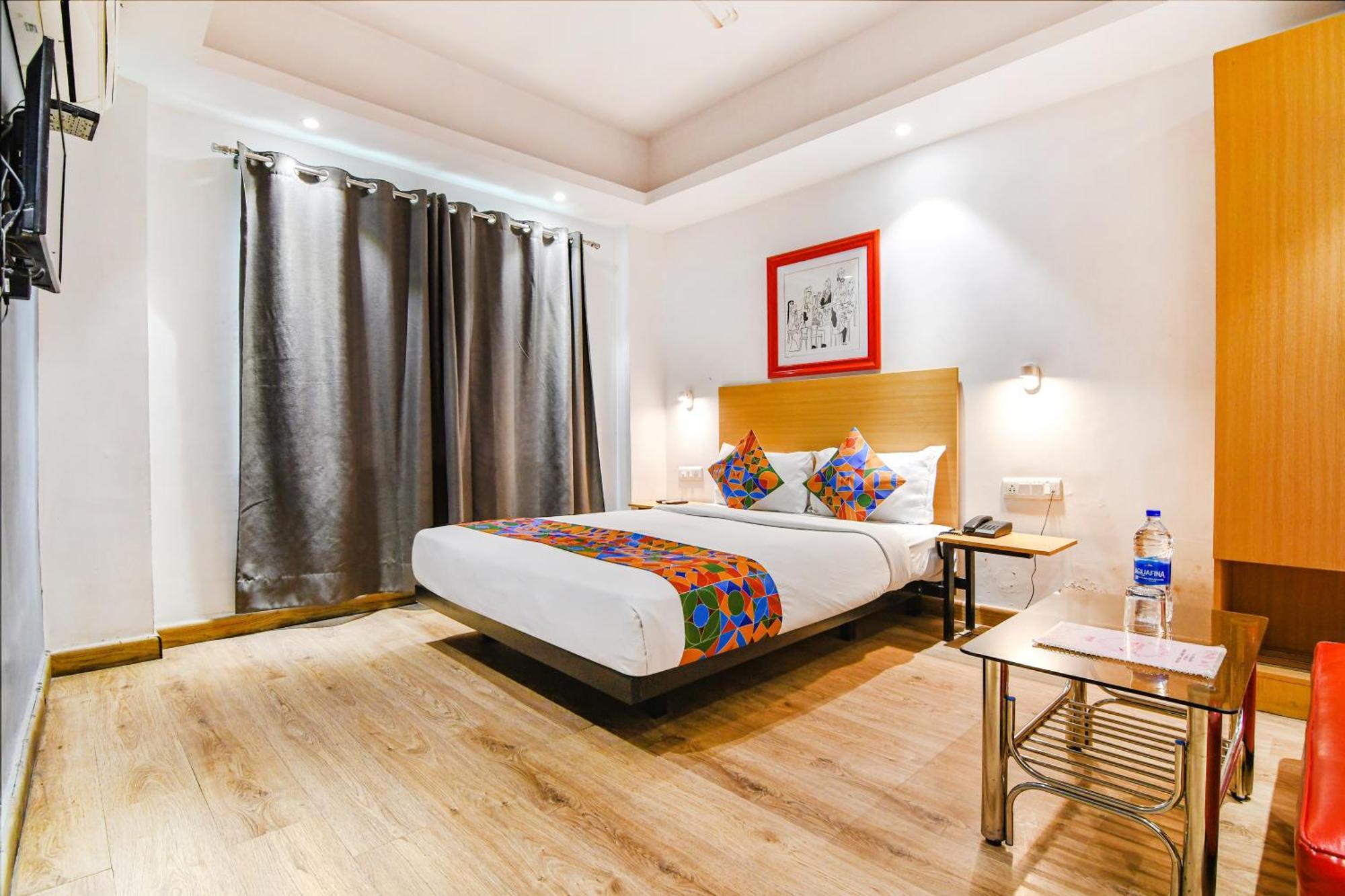 Hotel Super Townhouse Suncitel Near Kolkata Airport à Dum Dum Extérieur photo