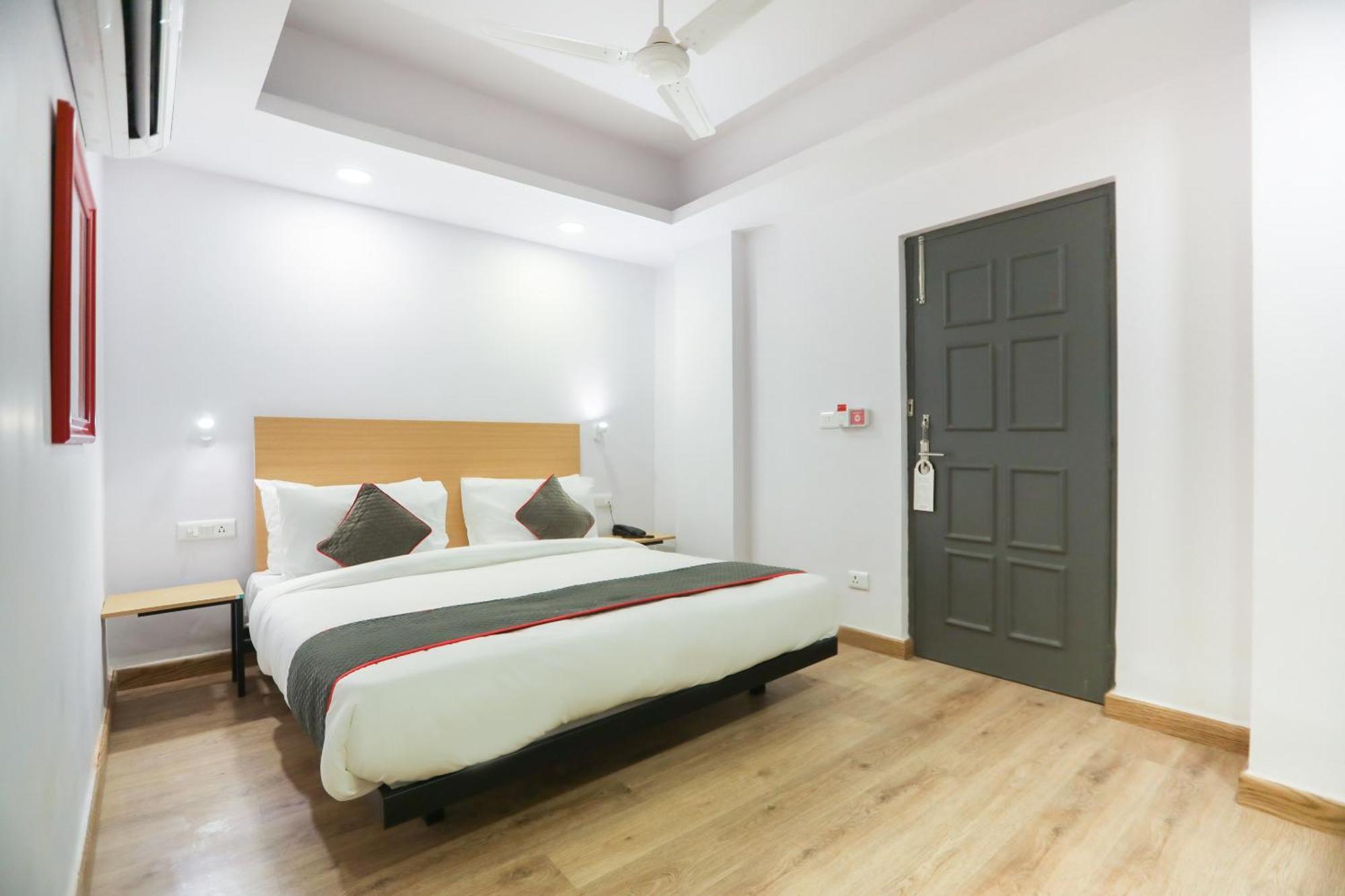 Hotel Super Townhouse Suncitel Near Kolkata Airport à Dum Dum Extérieur photo