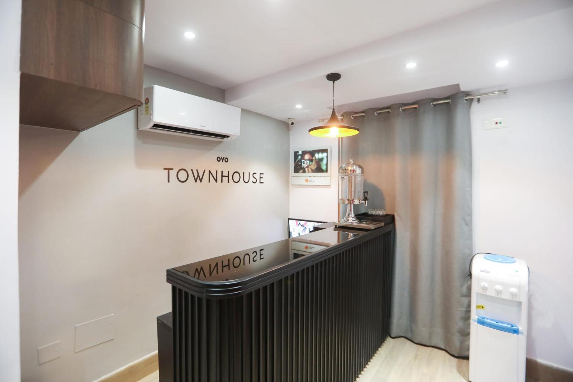 Hotel Super Townhouse Suncitel Near Kolkata Airport à Dum Dum Extérieur photo